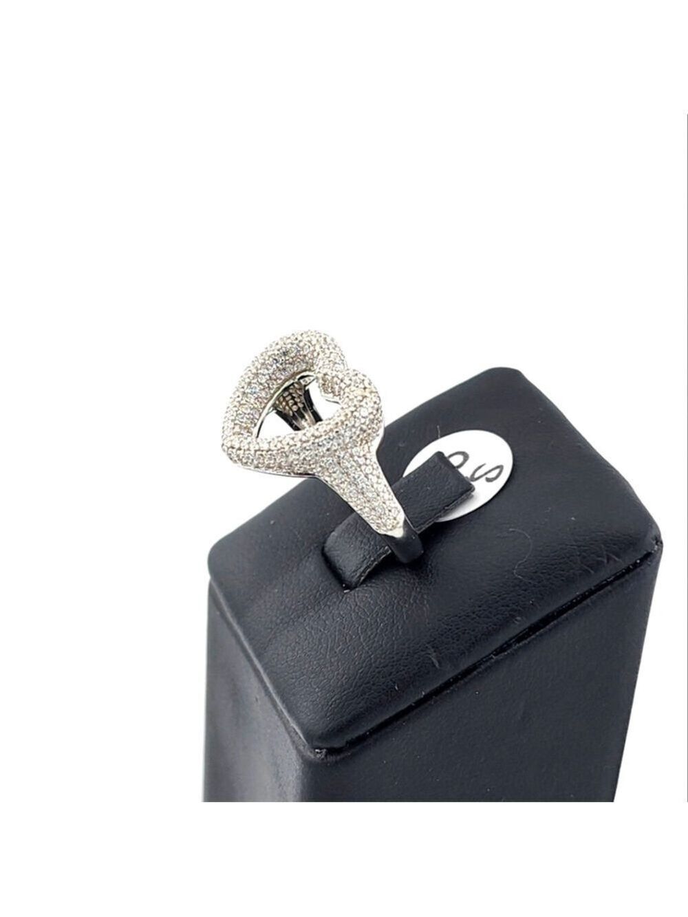 Elegant 925 Sterling Silver Heart Ring – Polished & Chic Design - Picture 6 of 11